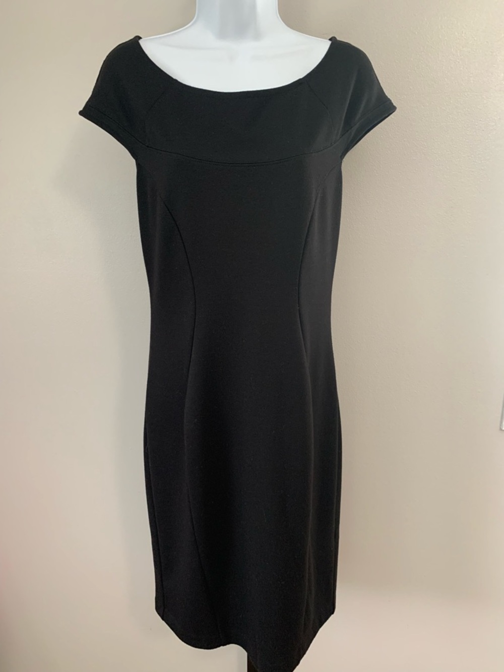 Allen B. by Allen Schwartz Black Cap-Sleeve Midi Dress loop